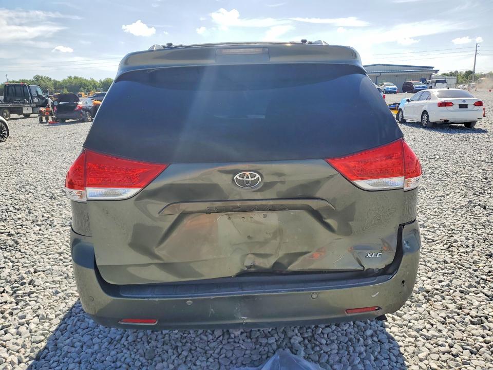 Aukcja sprzedaży 2014 Toyota Sienna, vin: 5TDYK3DC9ES430438, numer aukcji: 49990496