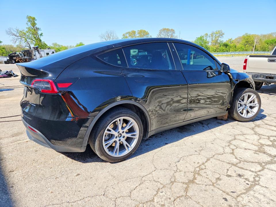 2024 Tesla Model Y მანქანა იყიდება აუქციონზე, vin: 7SAYGAEE5RF987107, აუქციონის ნომერი: 50238256