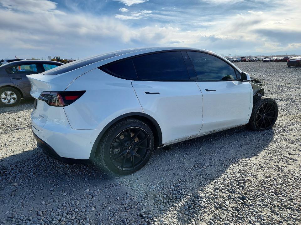 Продажа на аукционе авто 2022 Tesla Model Y, vin: 7SAYGAEE5NF517735, номер лота: 48862016