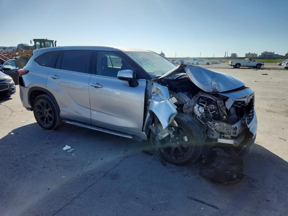 50295466 :رقم المزاد ، 5TDZZRAH7NS121165 vin ، 2022 Toyota Highlander مزاد بيع