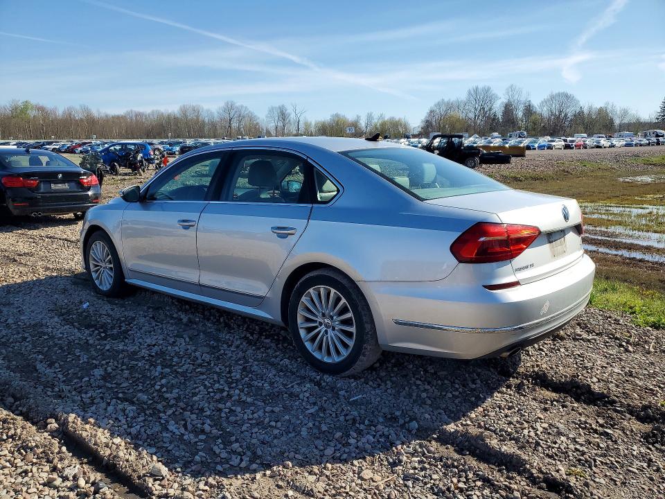 2016 Volkswagen Passat მანქანა იყიდება აუქციონზე, vin: 1VWBS7A36GC032915, აუქციონის ნომერი: 49298226