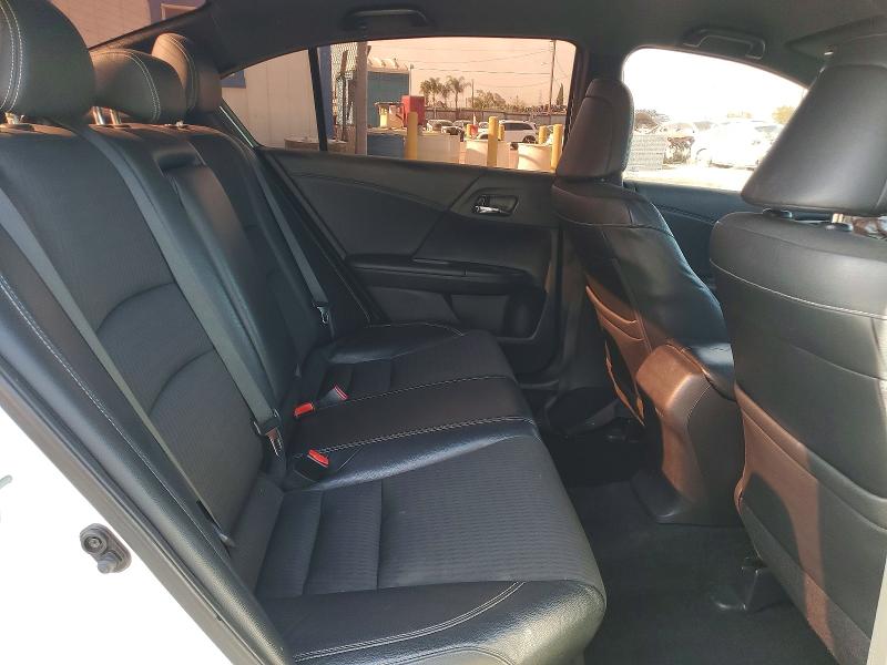 Продажа на аукционе авто 2017 Honda Accord, vin: 1HGCR2F57HA290066, номер лота: 48815096