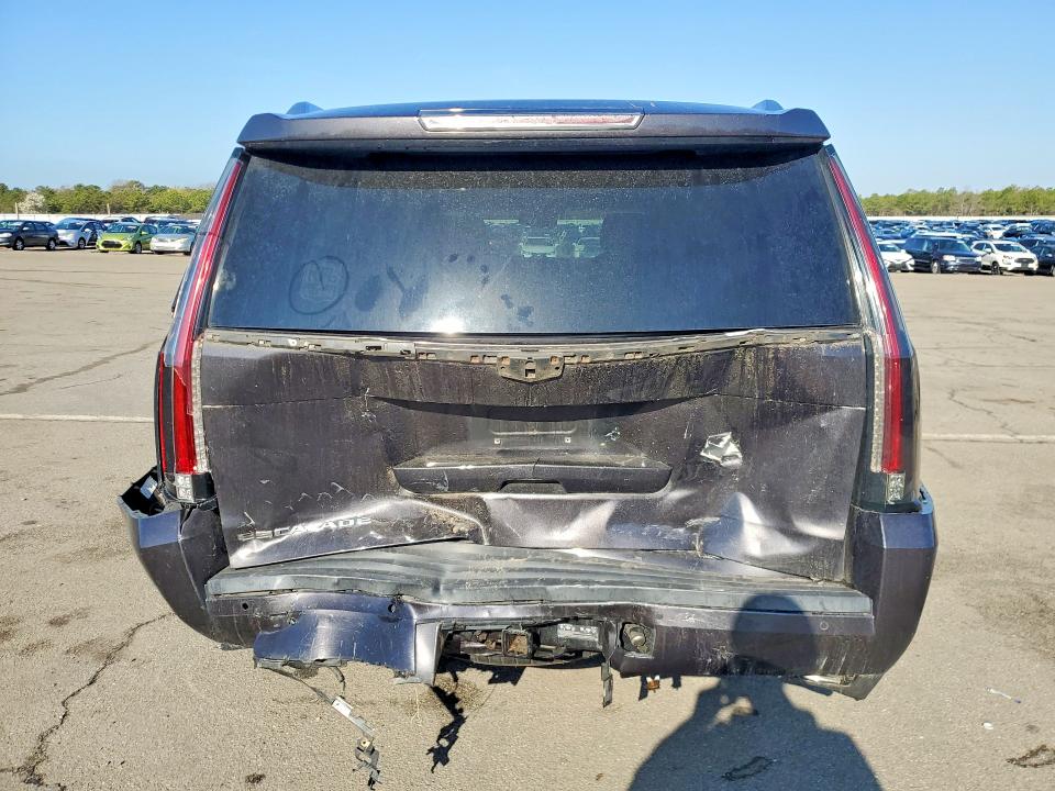 2015 Cadillac Escalade მანქანა იყიდება აუქციონზე, vin: 1GYS4TKJXFR651347, აუქციონის ნომერი: 50814596