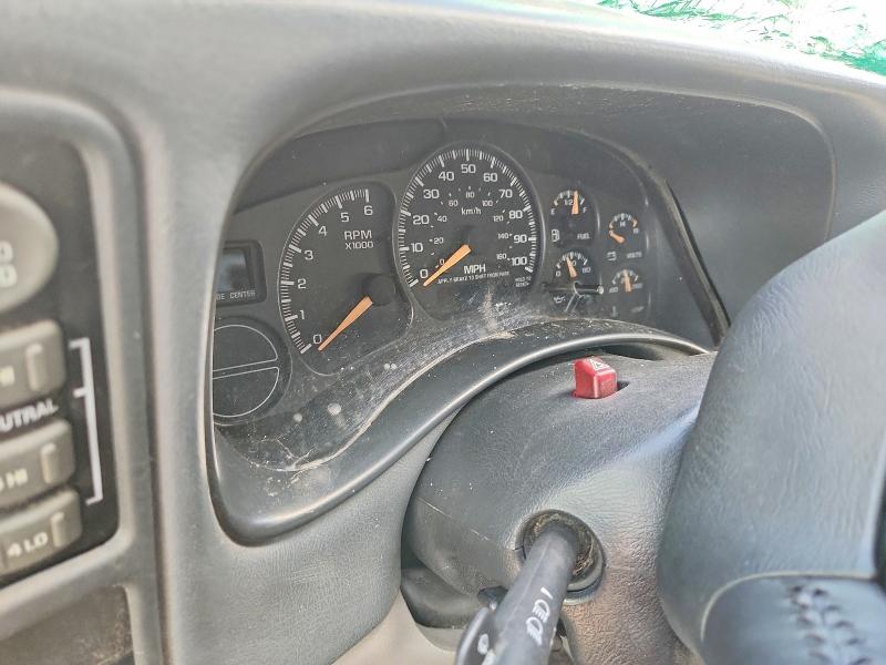 50329336 :رقم المزاد ، 1GNFK16Z42J294961 vin ، 2002 Chevrolet Suburban مزاد بيع