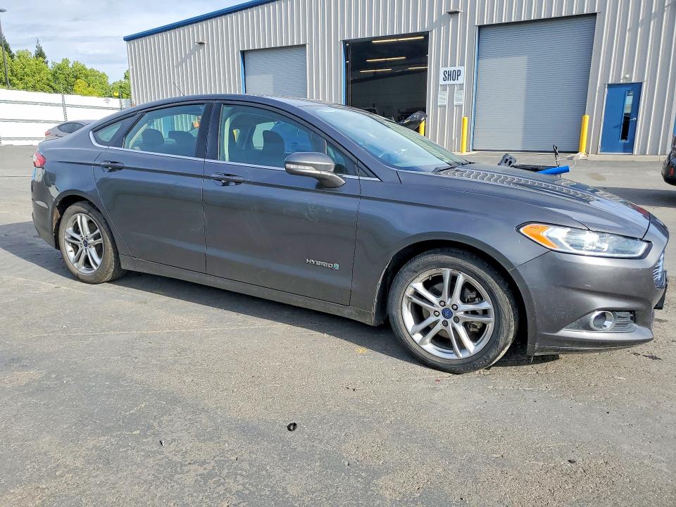 Продажа на аукционе авто 2016 Ford Fusion, vin: 3FA6P0LU4GR351546, номер лота: 50002496