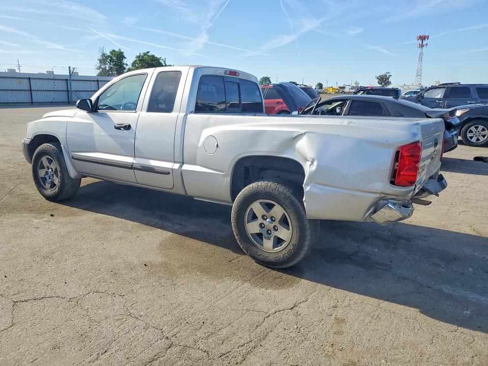 51117666 :رقم المزاد ، 1D7HE42K15S166281 vin ، 2005 Dodge Dakota مزاد بيع