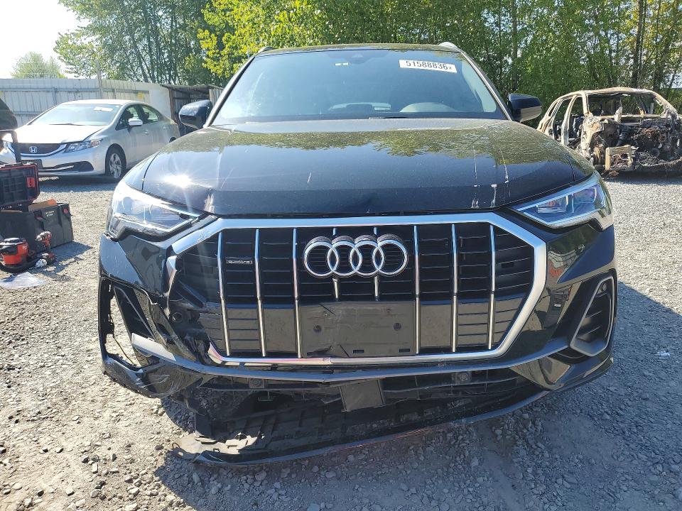 51588836 :رقم المزاد ، WA1EECF36M1076763 vin ، 2021 Audi Q3 مزاد بيع