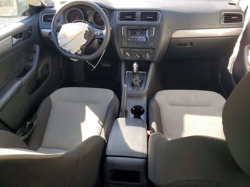 48765996 :رقم المزاد ، 3VW2B7AJ4JM247178 vin ، 2018 Volkswagen Jetta مزاد بيع
