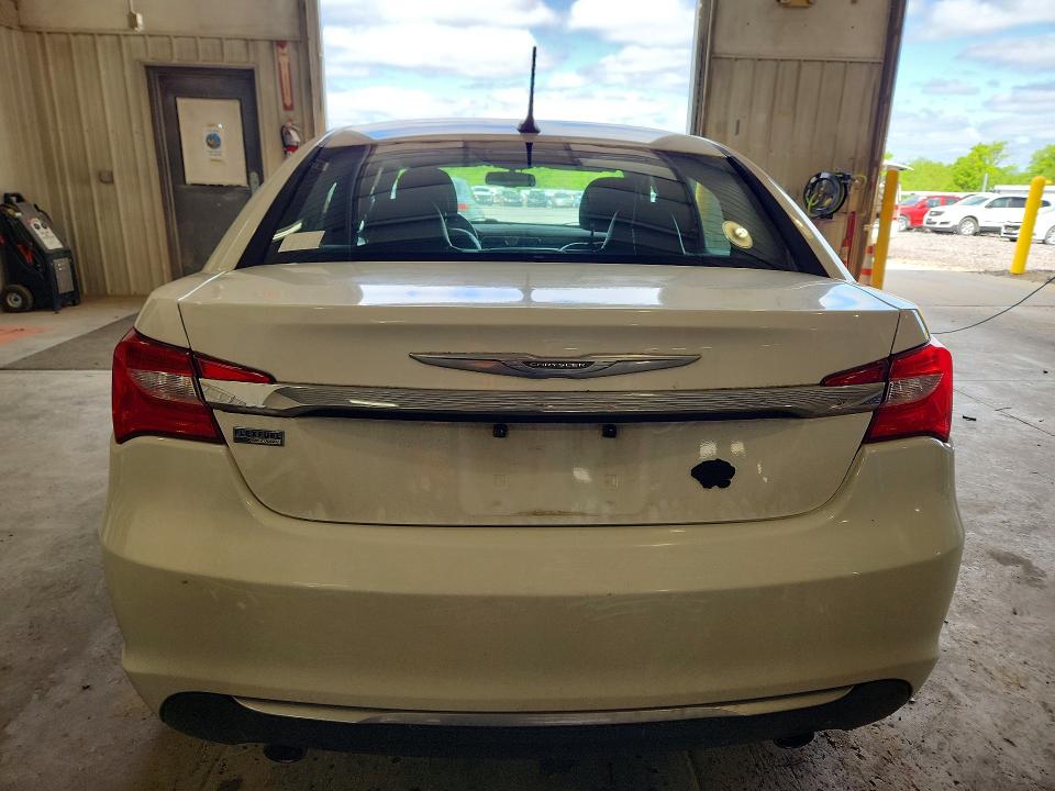 Продажа на аукционе авто 2013 Chrysler 200, vin: 1C3CCBCG3DN579247, номер лота: 51179856