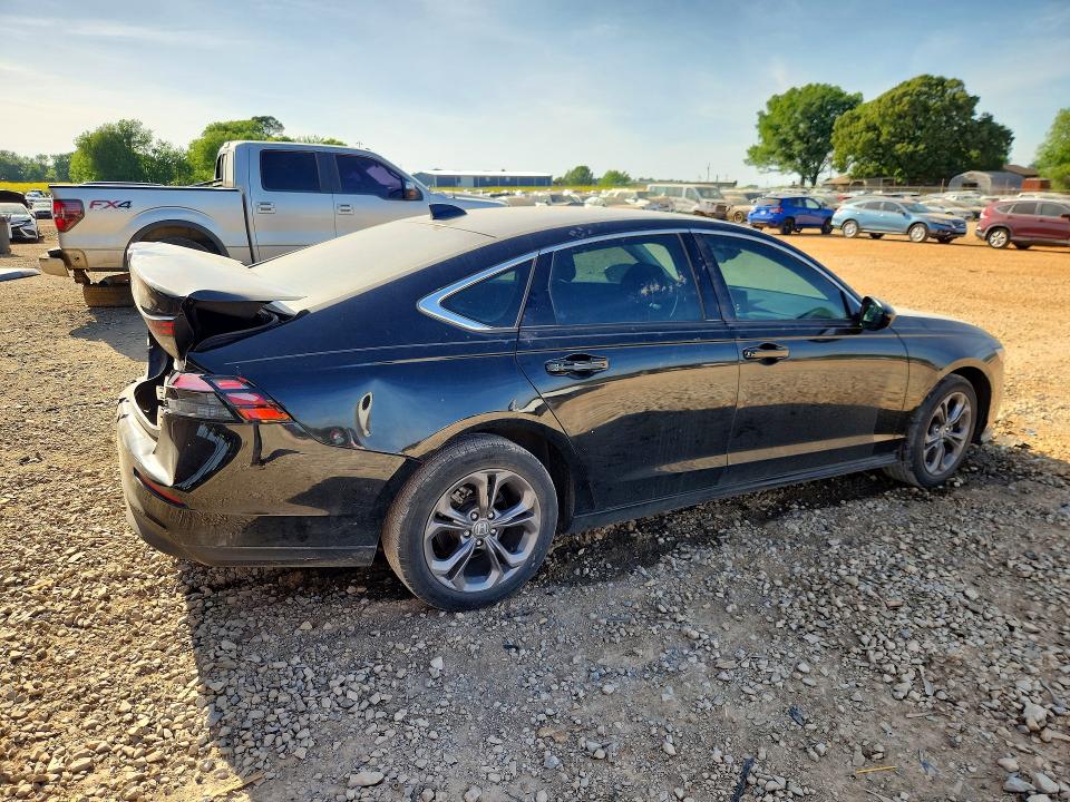 46409456 :رقم المزاد ، 1HGCY1F37RA000289 vin ، 2024 Honda Accord مزاد بيع