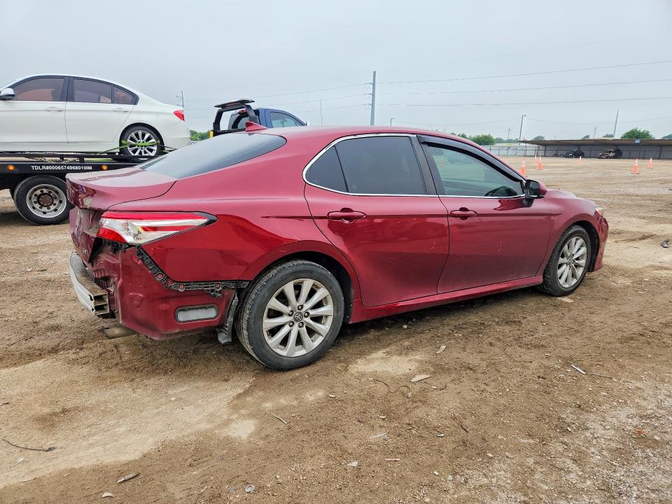 51804416 :رقم المزاد ، 4T1B11HK9KU836799 vin ، 2019 Toyota Camry مزاد بيع