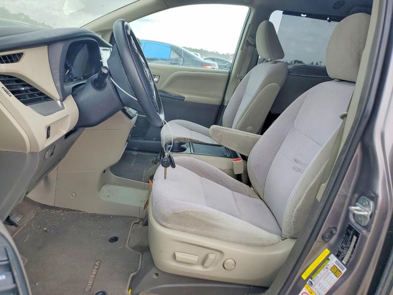 2018 Toyt Sienna მანქანა იყიდება აუქციონზე, vin: 5TDKZ3DC5JS954052, აუქციონის ნომერი: 48844946