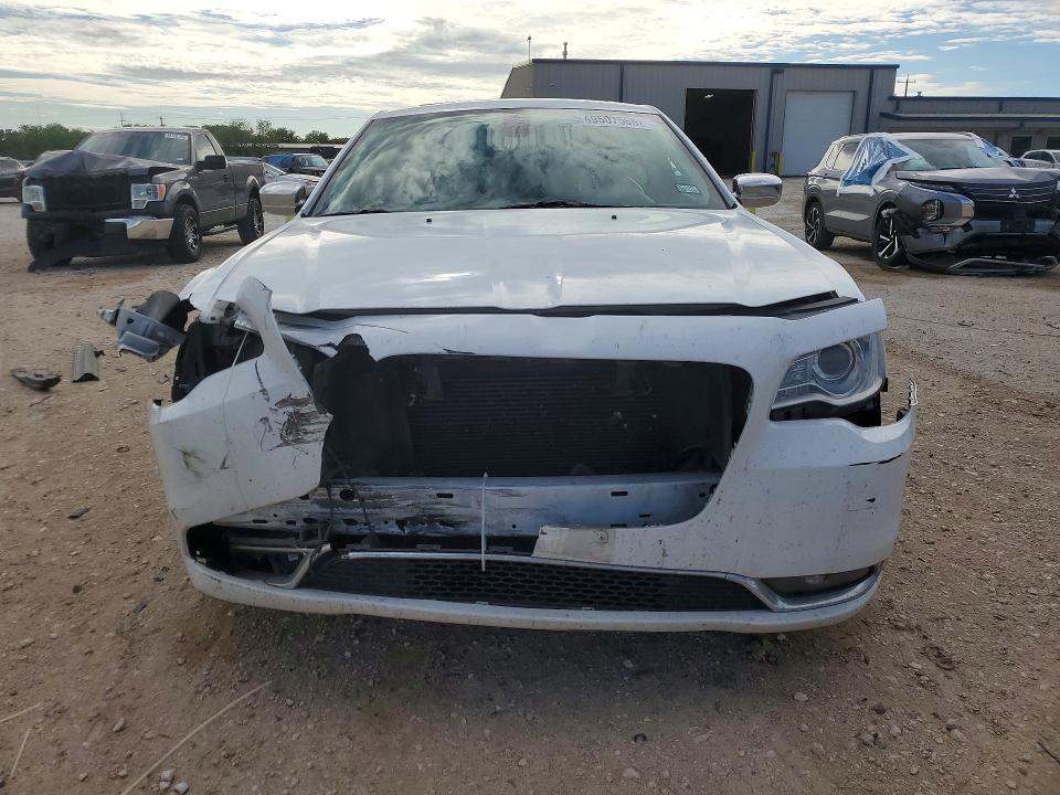 2020 Chrysler 300 მანქანა იყიდება აუქციონზე, vin: 2C3CCAEGXLH145812, აუქციონის ნომერი: 49507566