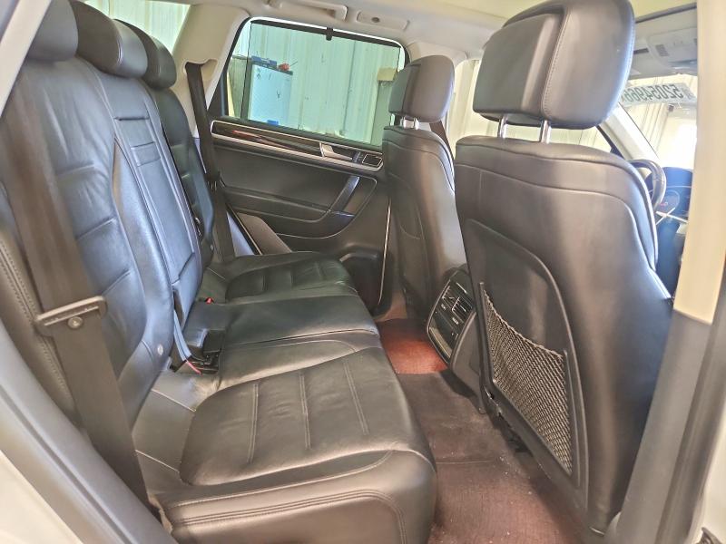 Продаж на аукціоні авто 2017 Volkswagen Touareg, vin: WVGGF7BP0HD002279, номер лоту: 52054966