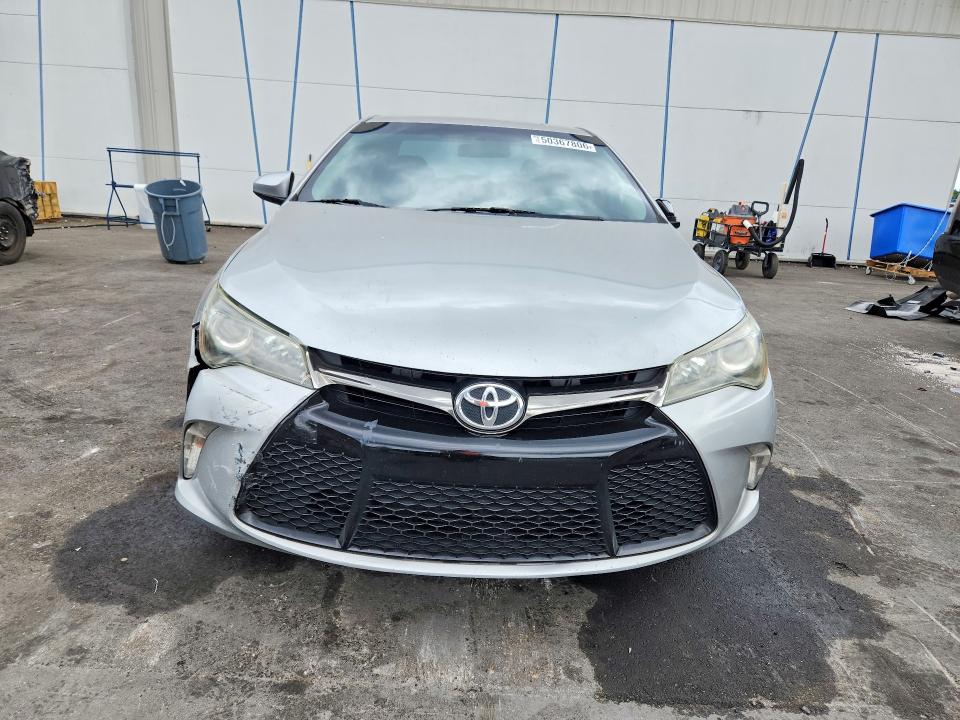 50367806 :رقم المزاد ، 4T1BF1FK0GU239505 vin ، 2016 Toyota Camry مزاد بيع