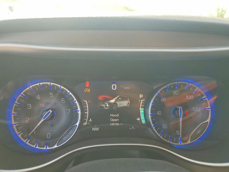 50105966 :رقم المزاد ، 2C4RC1EG4JR257776 vin ، 2018 Chrysler Pacifica مزاد بيع
