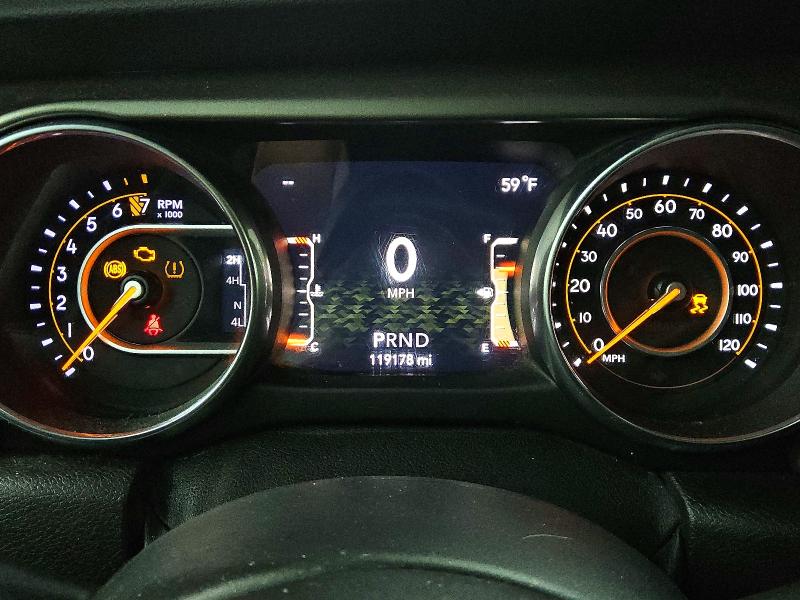 50440136 :رقم المزاد ، 1C4HJXDG7JW273239 vin ، 2018 Jeep Wrangler Unlimited مزاد بيع