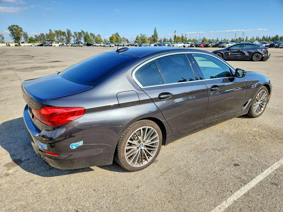 48499016 :رقم المزاد ، WBAJA9C03LCD12771 vin ، 2020 Bmw 530e مزاد بيع