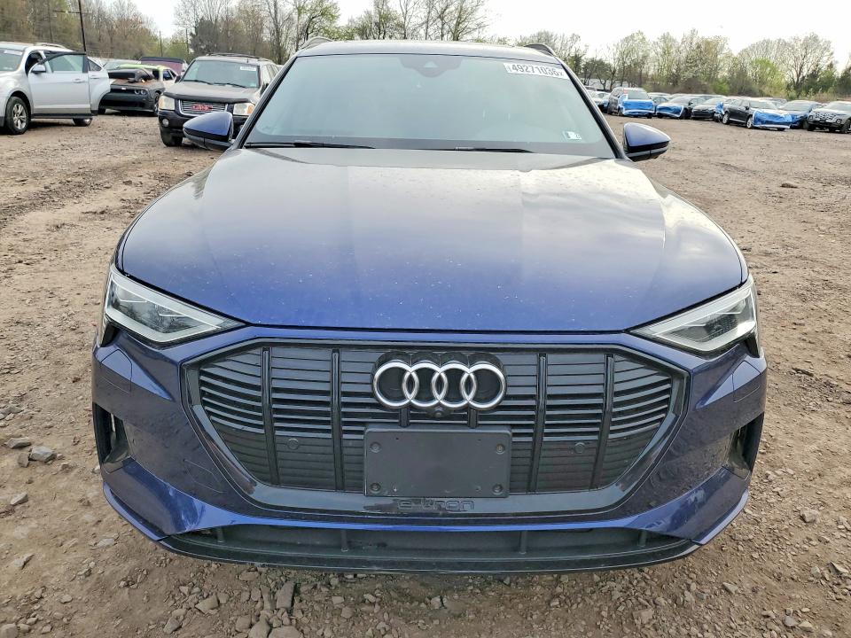 2022 Audi E-tron მანქანა იყიდება აუქციონზე, vin: WA1AAAGE6NB007758, აუქციონის ნომერი: 49271036