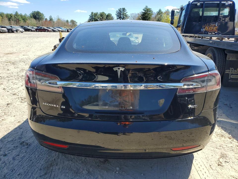 50436446 :رقم المزاد ، 5YJSA1E29GF175039 vin ، 2016 Tesla Model S مزاد بيع
