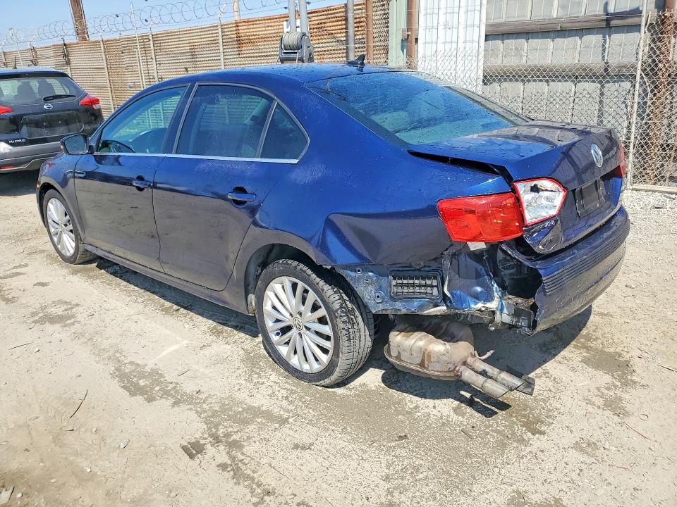 49142676 :رقم المزاد ، 3VWLL7AJ3DM358200 vin ، 2013 Volkswagen Jetta مزاد بيع