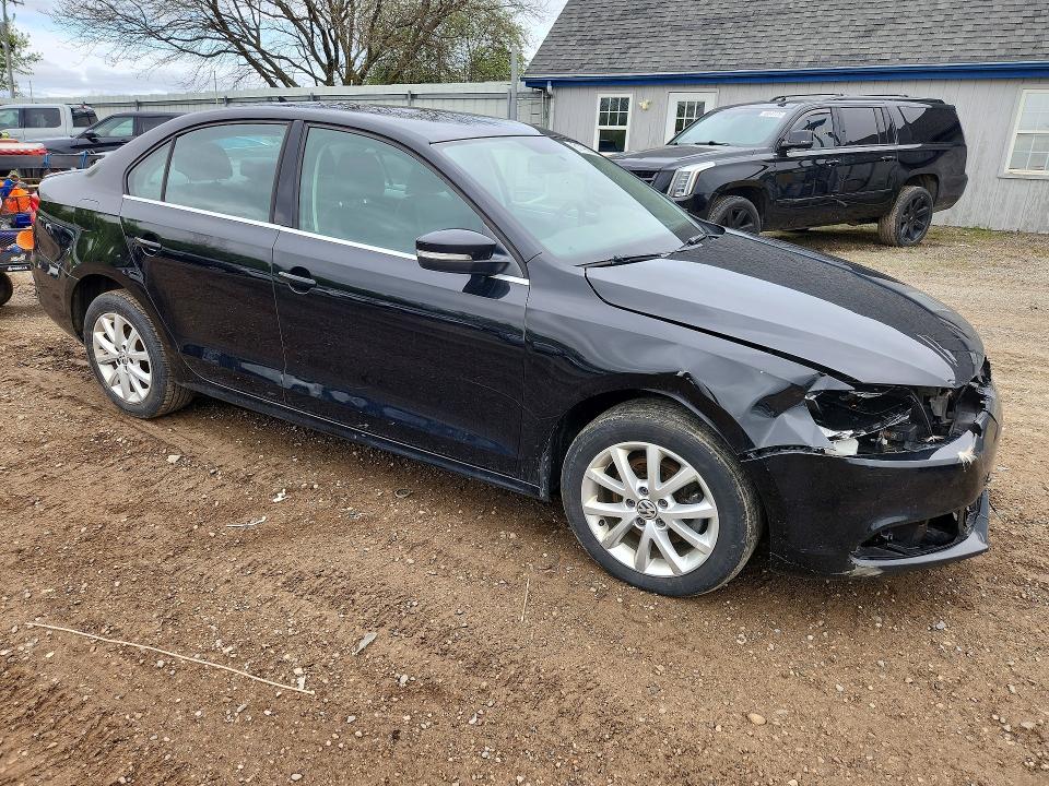 51796886 :رقم المزاد ، 3VWD07AJ4EM440080 vin ، 2014 Volkswagen Jetta مزاد بيع