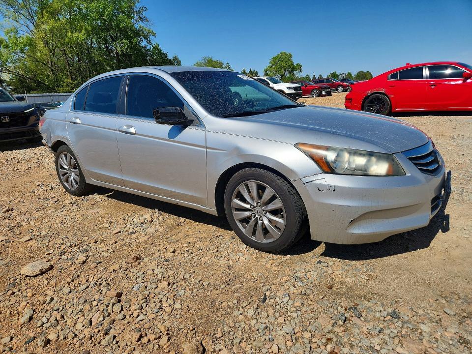 2011 Honda Accord მანქანა იყიდება აუქციონზე, vin: 1HGCP2F85BA097289, აუქციონის ნომერი: 48895636