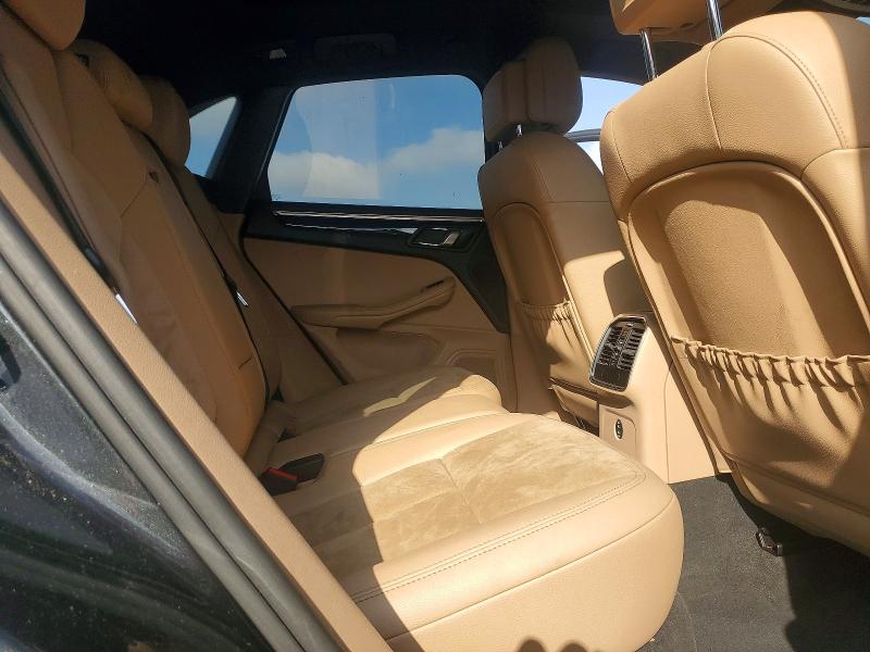 48849326 :رقم المزاد ، WP1AA2A57LLB11735 vin ، 2020 Porsche Macan مزاد بيع
