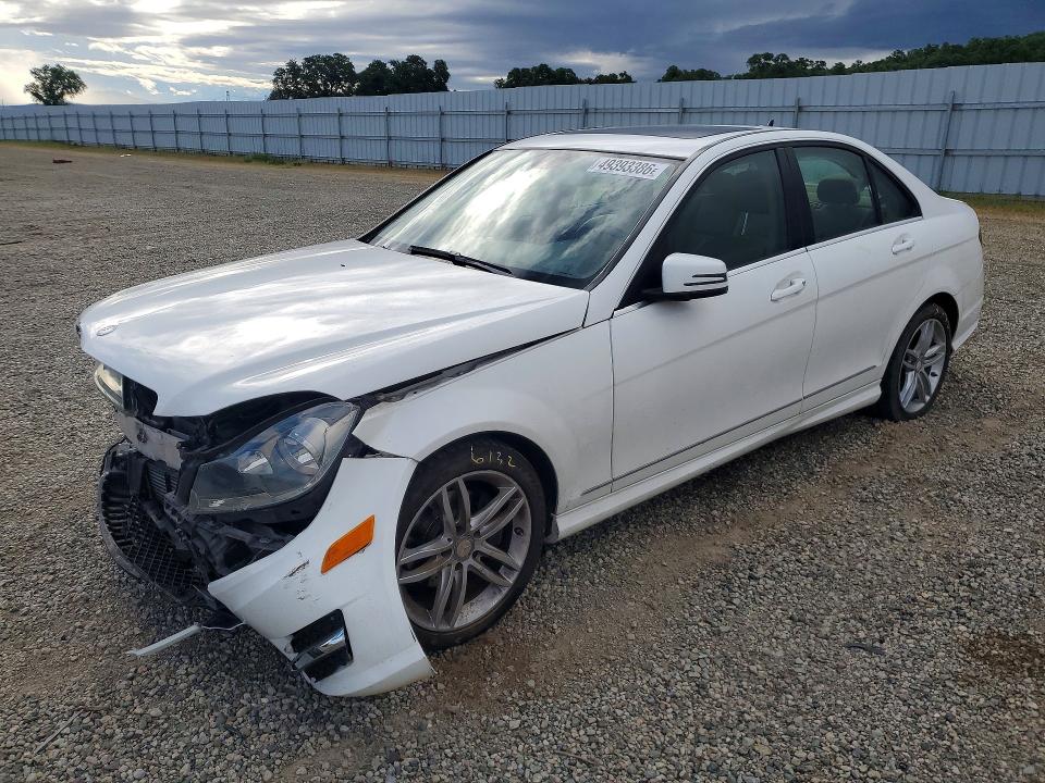 Продажа на аукционе авто 2014 Mercedes-benz C, vin: WDDGF4HB5EG196001, номер лота: 49393386