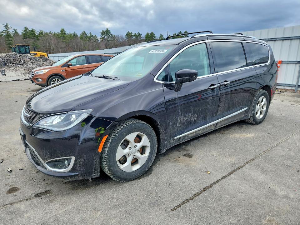 Продажа на аукционе авто 2017 Chrysler Pacifica, vin: 2C4RC1EG9HR653664, номер лота: 47910996
