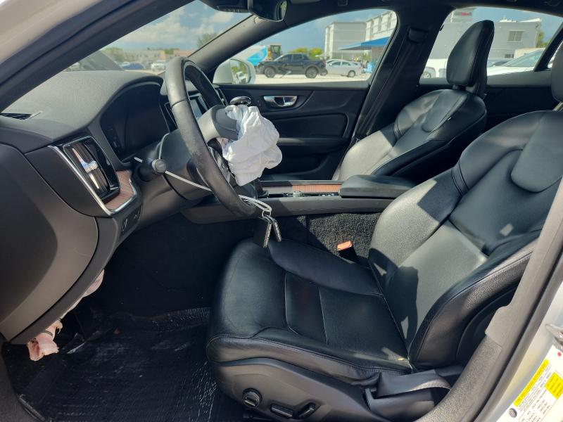 51583956 :رقم المزاد ، 7JR102FK4KG015394 vin ، 2019 Volvo S60 مزاد بيع