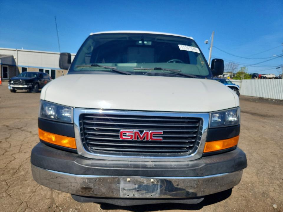 51287546 :رقم المزاد ، 1GTW7FCF8F1907218 vin ، 2015 Gmc Savana مزاد بيع