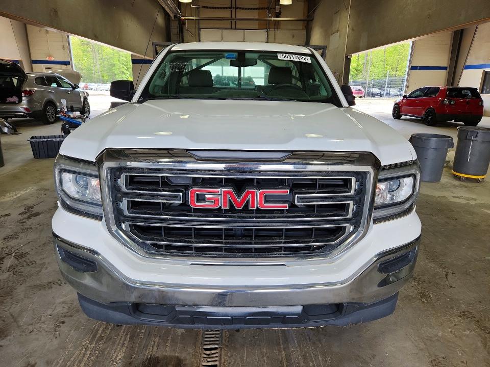 50317606 :رقم المزاد ، 1GTN1LEC1JZ900555 vin ، 2018 Gmc Sierra مزاد بيع