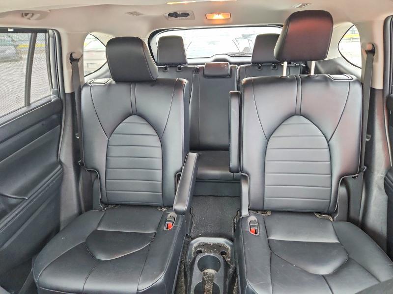 Продажа на аукционе авто 2023 Toyota Highlander, vin: 5TDKDRAH0PS512998, номер лота: 50798166