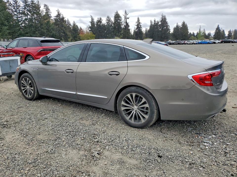 51293166 :رقم المزاد ، 1G4ZR5SS1HU172207 vin ، 2017 Buick Lacrosse مزاد بيع