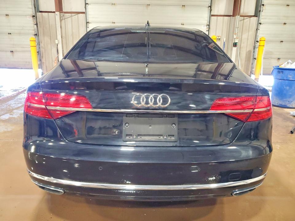 48144096 :رقم المزاد ، WAU32AFD5FN028926 vin ، 2015 Audi A8 مزاد بيع