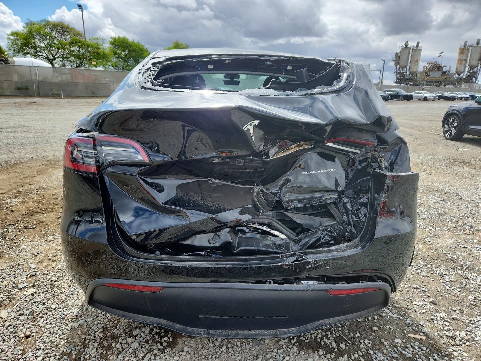 49755366 :رقم المزاد ، 7SAYGAEE8SF259710 vin ، 2025 Tesla Model Y مزاد بيع