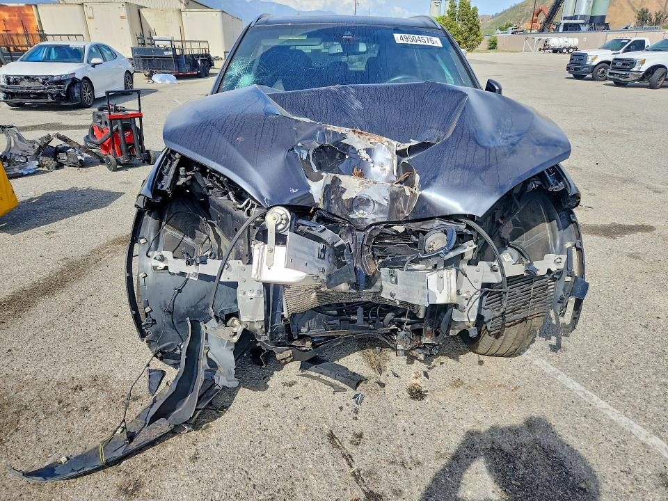 49504576 :رقم المزاد ، 5UXKR0C5XJ0X93930 vin ، 2018 Bmw X5 مزاد بيع