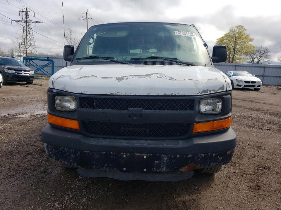 47481186 :رقم المزاد ، 1GCZGGBA5A1128151 vin ، 2010 Chev Express G2500 مزاد بيع