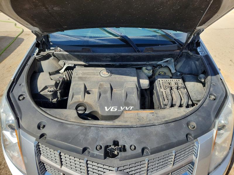 50627766 :رقم المزاد ، 3GYFNDEY9BS638948 vin ، 2011 Cadillac Srx مزاد بيع