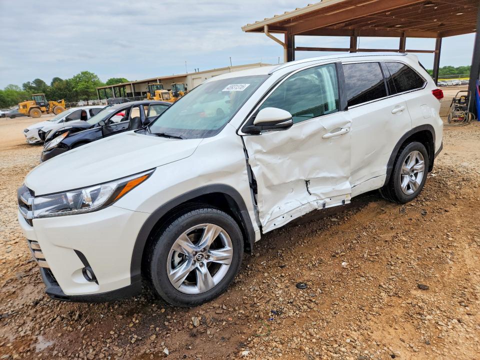 48931316 :رقم المزاد ، 5TDYZRFH5JS248012 vin ، 2018 Toyota Highlander مزاد بيع