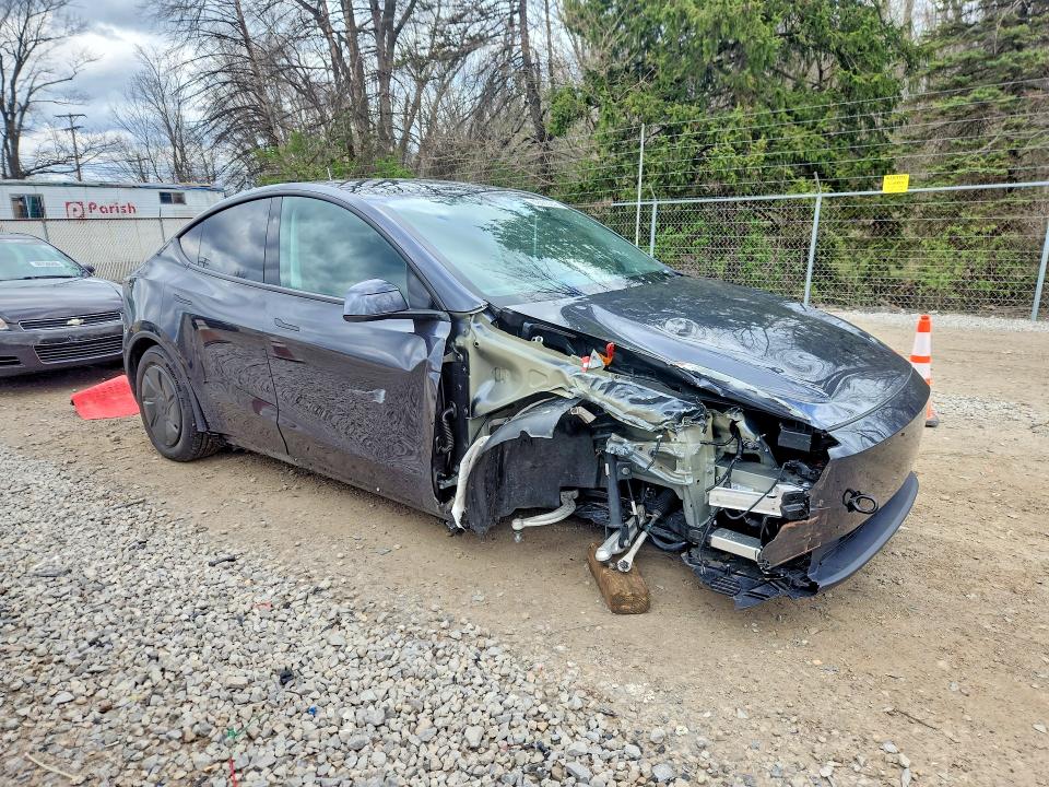 Продажа на аукционе авто 2026 Tesla Model Y, vin: 7SAYGDED7TA600019, номер лота: 49463246