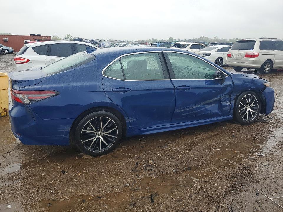 Продаж на аукціоні авто 2024 Toyota Camry, vin: 4T1G11AK4RU243684, номер лоту: 56060456