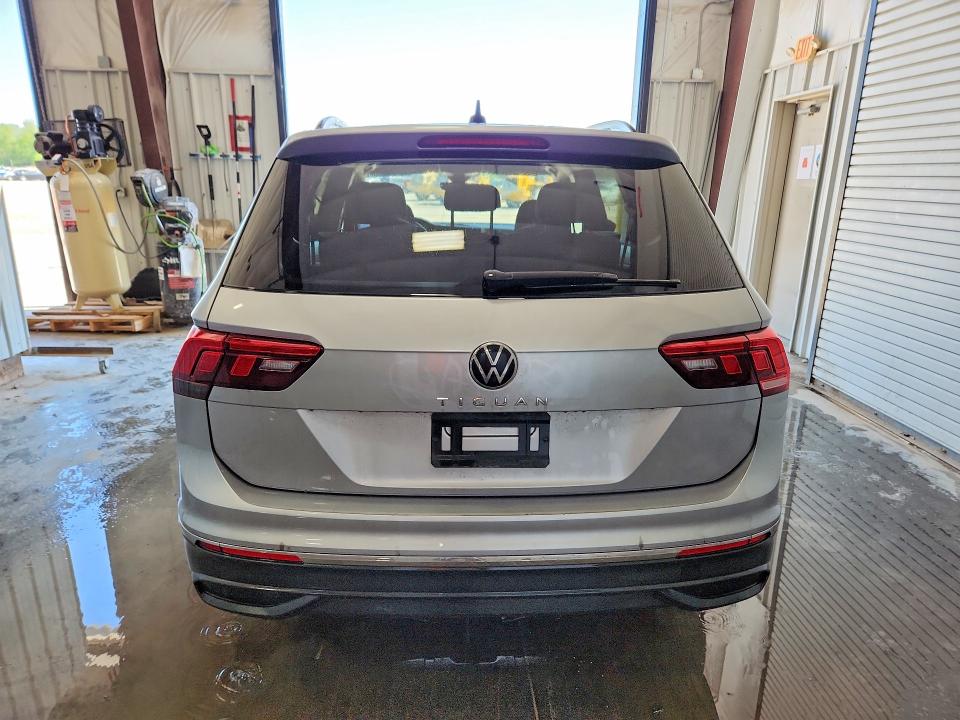 Продажа на аукционе авто 2024 Volkswagen Tiguan, vin: 3VVRB7AX6RM029438, номер лота: 49647636