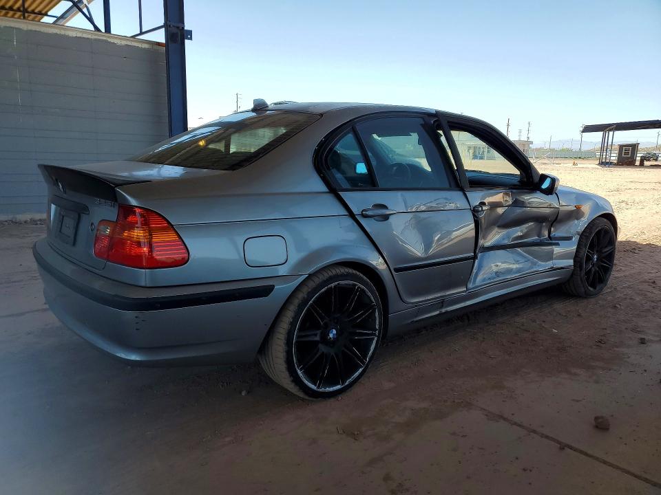51410816 :رقم المزاد ، WBAET37405NJ85231 vin ، 2005 Bmw 325 مزاد بيع
