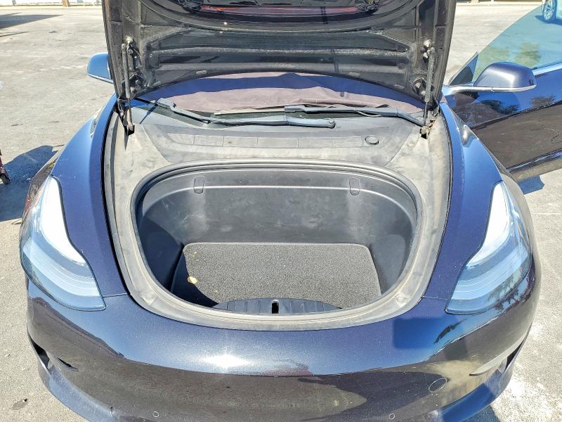 51858356 :رقم المزاد ، 5YJ3E1EA7JF057742 vin ، 2018 Tesla Model 3 مزاد بيع