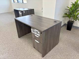 50641096 :رقم المزاد ، 00000000000000000 vin ، 0 Desk Office Fur مزاد بيع