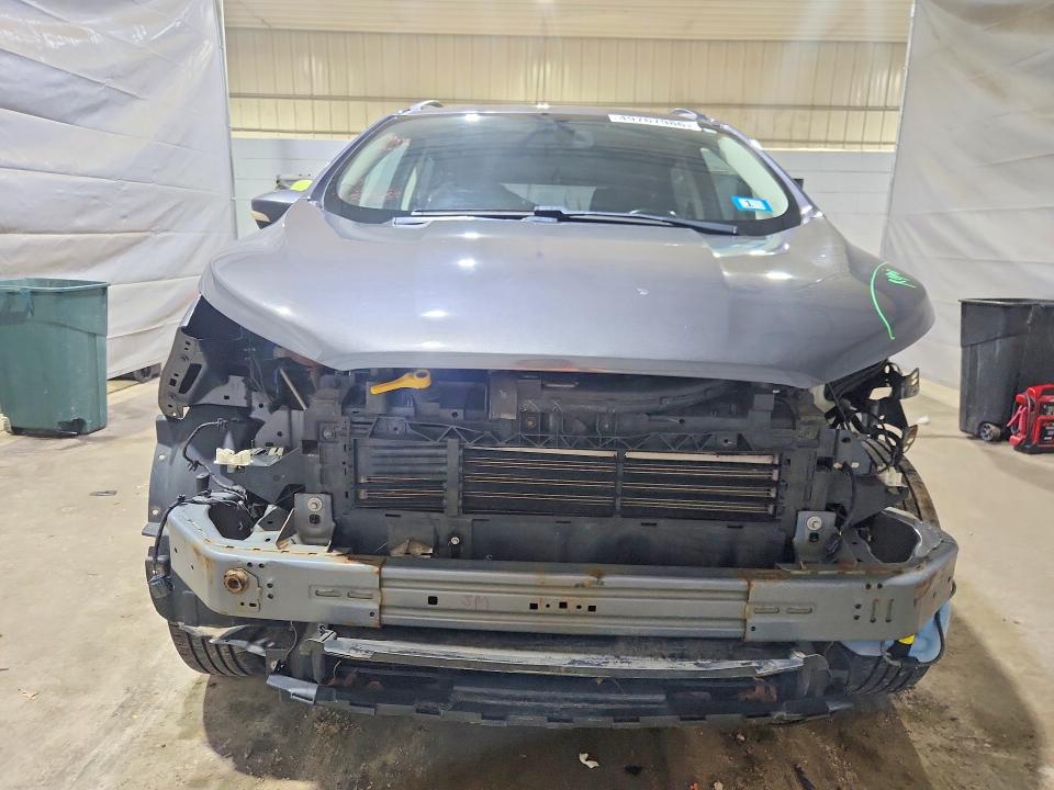 49767986 :رقم المزاد ، MAJ6P1UL8JC167390 vin ، 2018 Ford Ecosport مزاد بيع