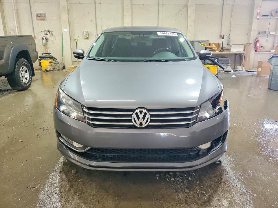 Продажа на аукционе авто 2015 Volkswagen Passat, vin: 1VWAT7A32FC105091, номер лота: 50889146
