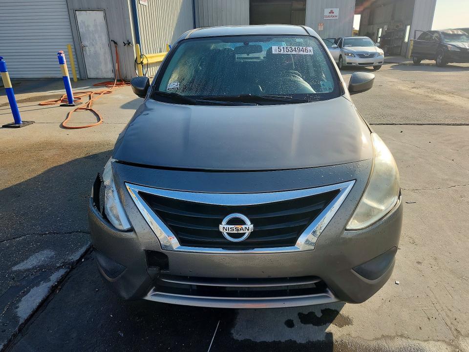 51534946 :رقم المزاد ، 3N1CN7AP3HL808766 vin ، 2017 Nissan Versa مزاد بيع